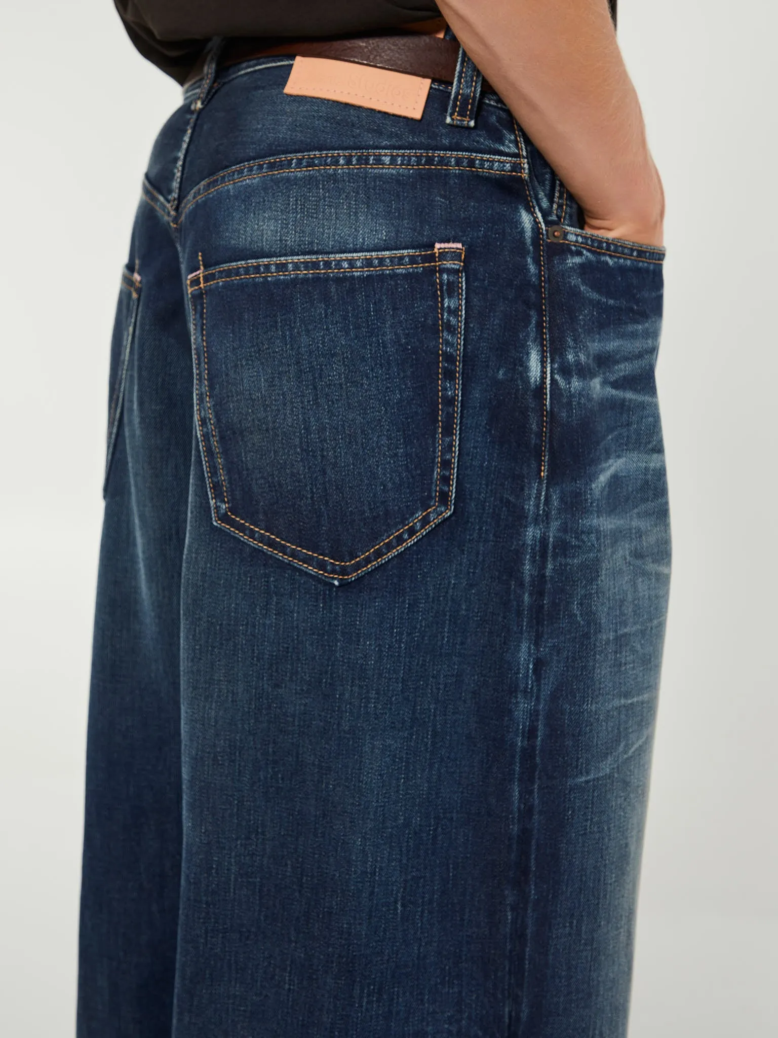 2023M Super Baggy Fit Jeans in Broadway