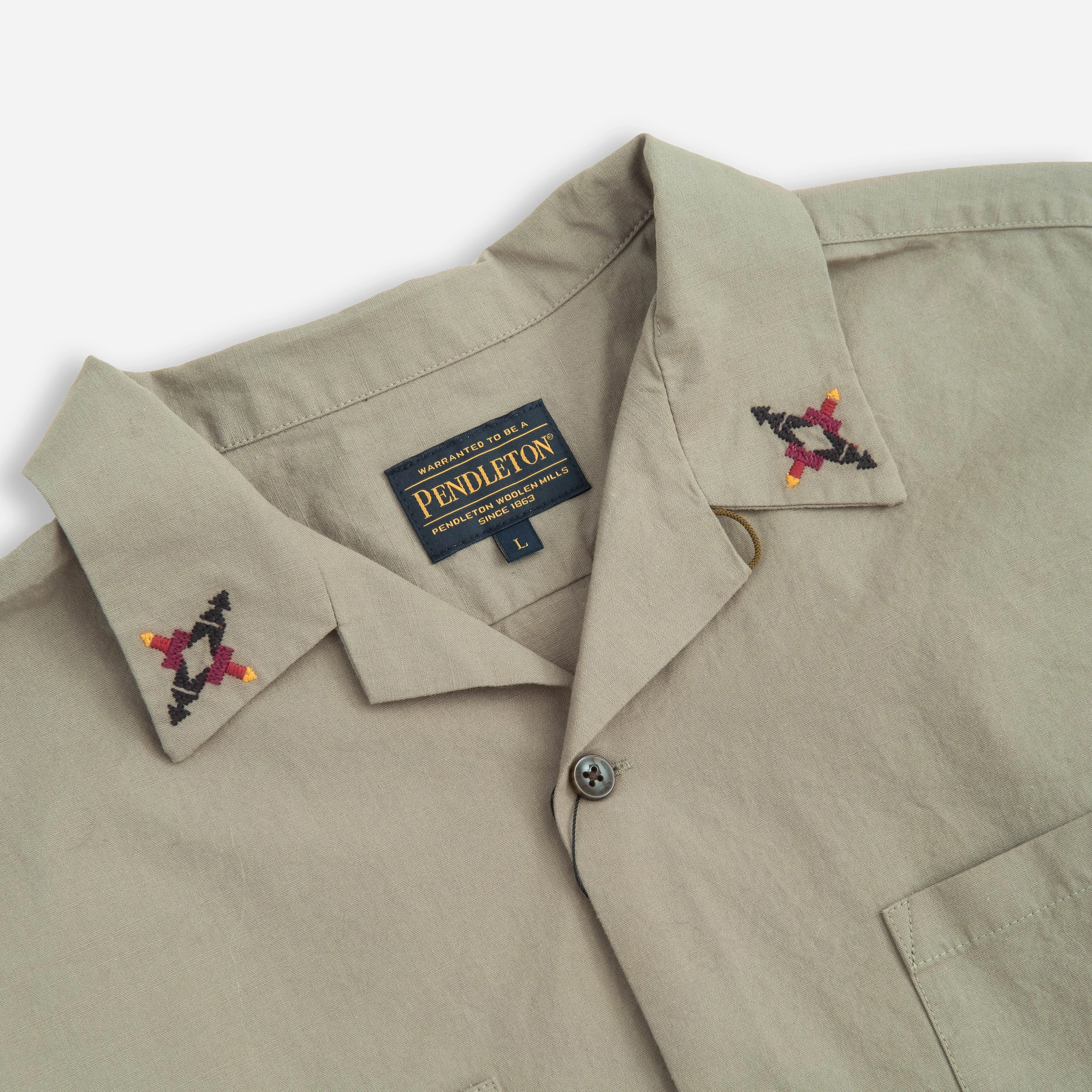 EMBROIDERED OPEN COLLAR POCKET SHIRT - FOUR CORNERS