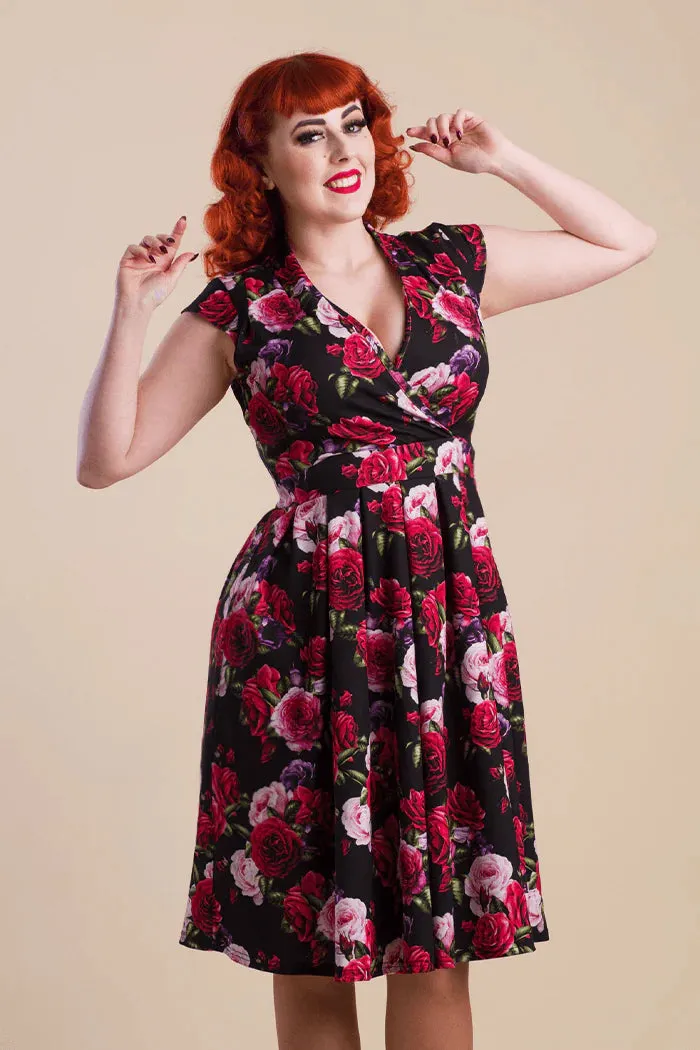 Lady Vintage Eva Dress in Red Roses